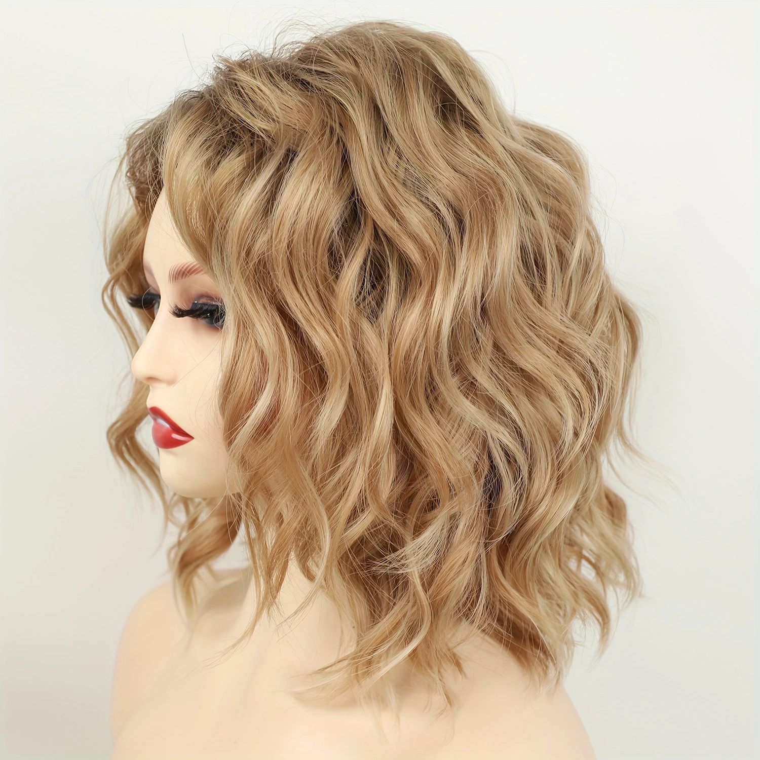Short Curly Synthetic Wig With Gradient Gold Roots Body Wave_voghion.com
