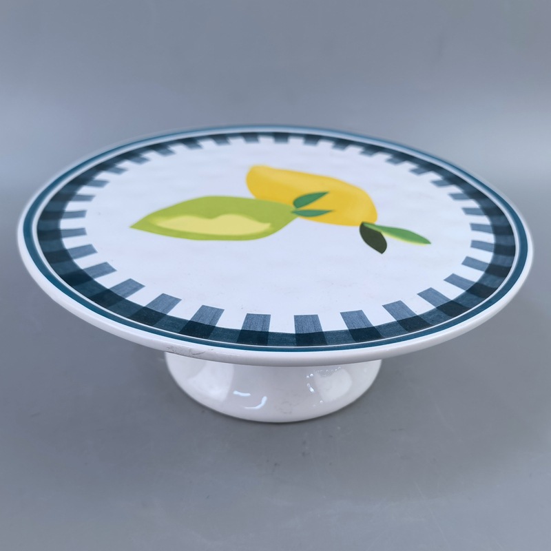 Inicio creativo pastel de cerámica europea bandeja de postre 10 pulgadas en relieve bandeja de patas altas bandeja de frutas bandeja de dulces plato de frutas