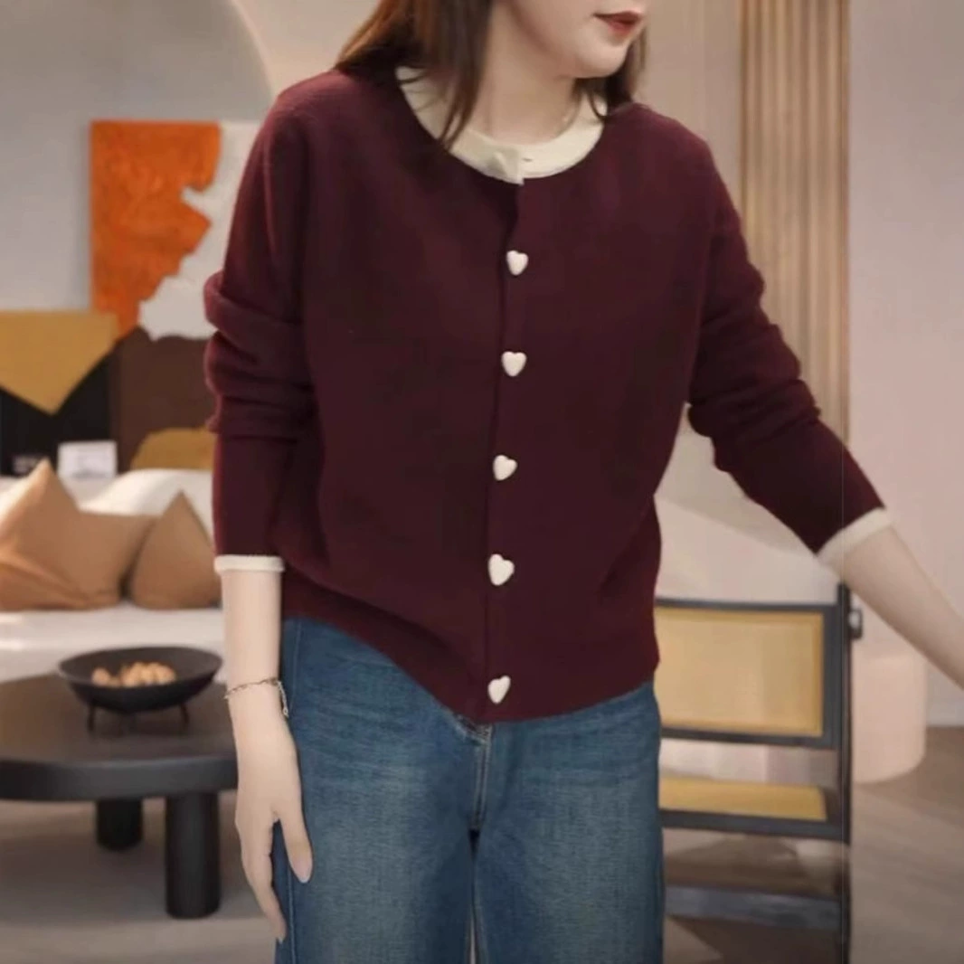 Женская одежда больших размеров для полных мм, модные трикотажные изделия с длинными рукавами, уменьшающие возраст, весенний новый стиль, кардиганы, закрывающие тело и утягивающие фигуру.