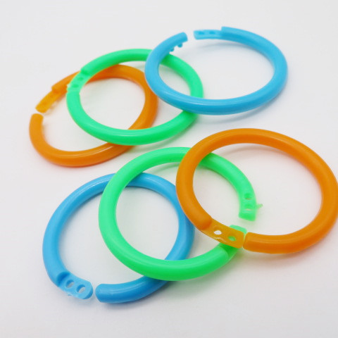 現品のプラスチックの本の輪の製本のカードの双ボタンのルーズリーフのカラーの製本の本の輪のアルバムのカードの輪の金属のリング|undefined