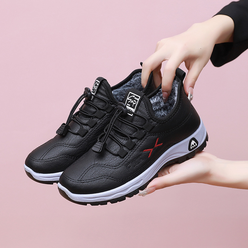 Winter Old Beijing Cotton Shoes Women's Leather Surface Waterproof Mother's Cotton Shoes fleece-lined Thickened Walking Shoes Non-slip Warm Women's Cotton Boots