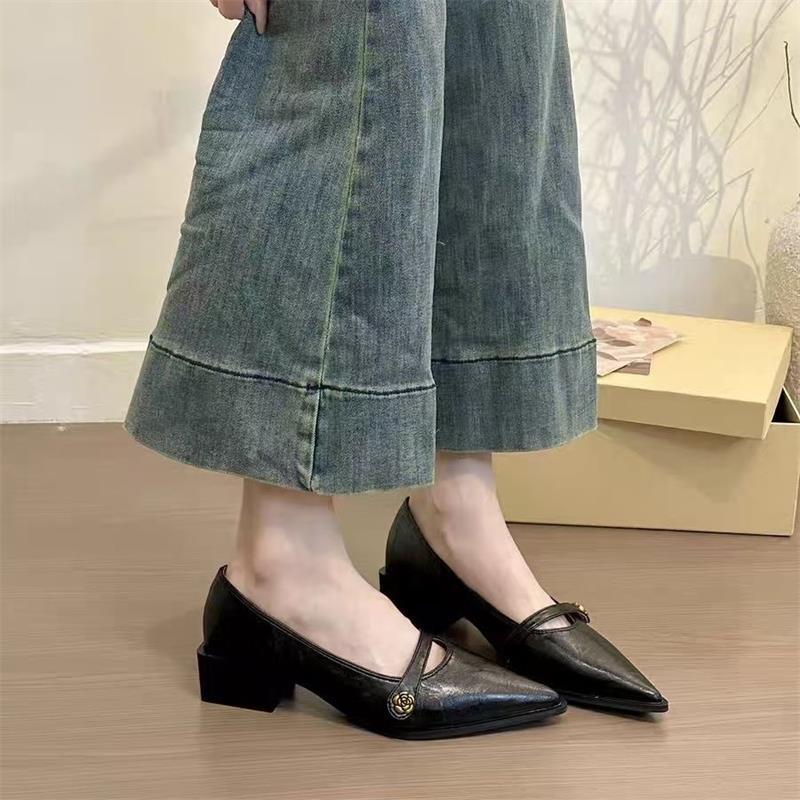 2026 retro superficial francesa tacones altos puntiagudos camelina hebilla de tacones gruesos temperamento universal zapatos de mujer