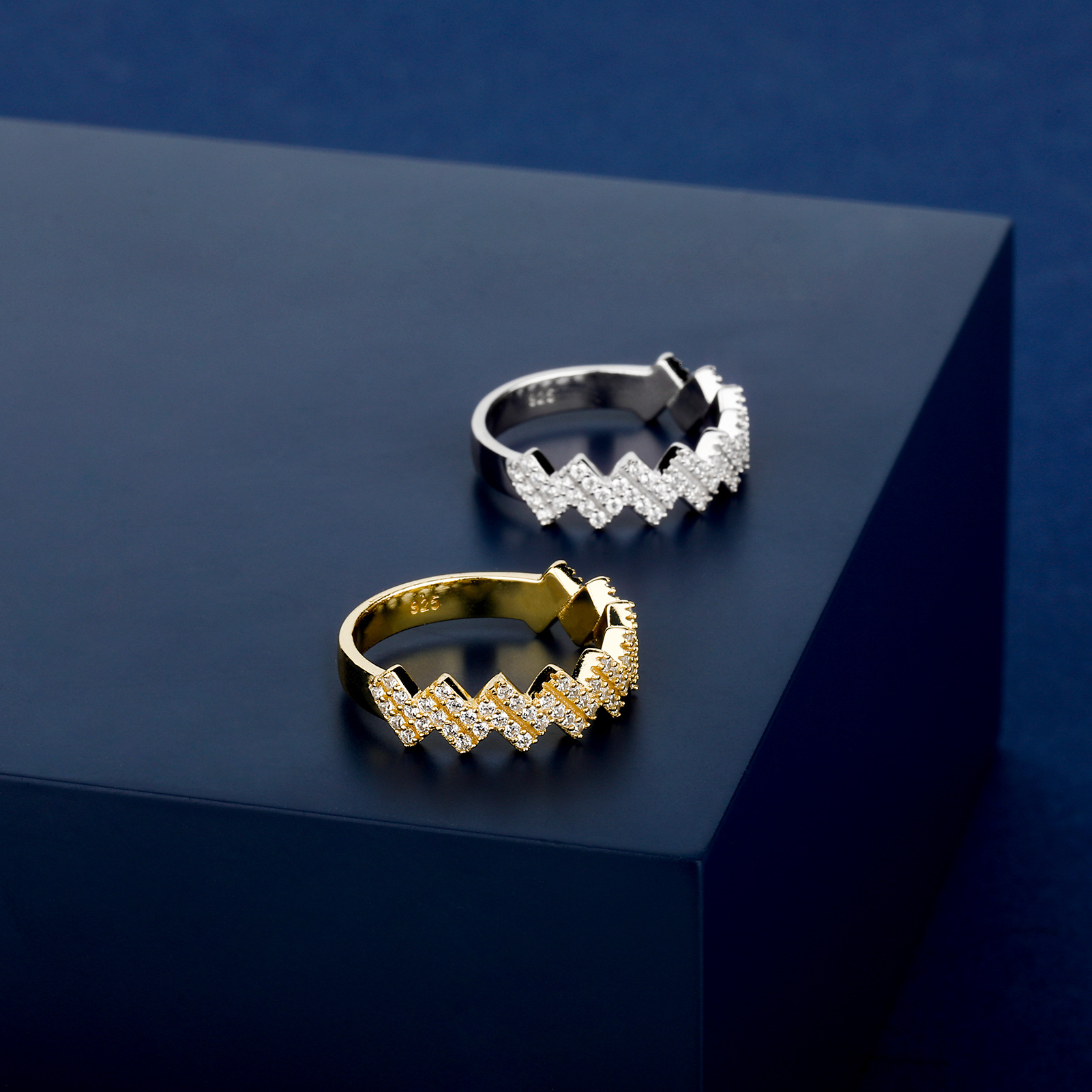 brand wavy universal trend fashionable ring for men and women…