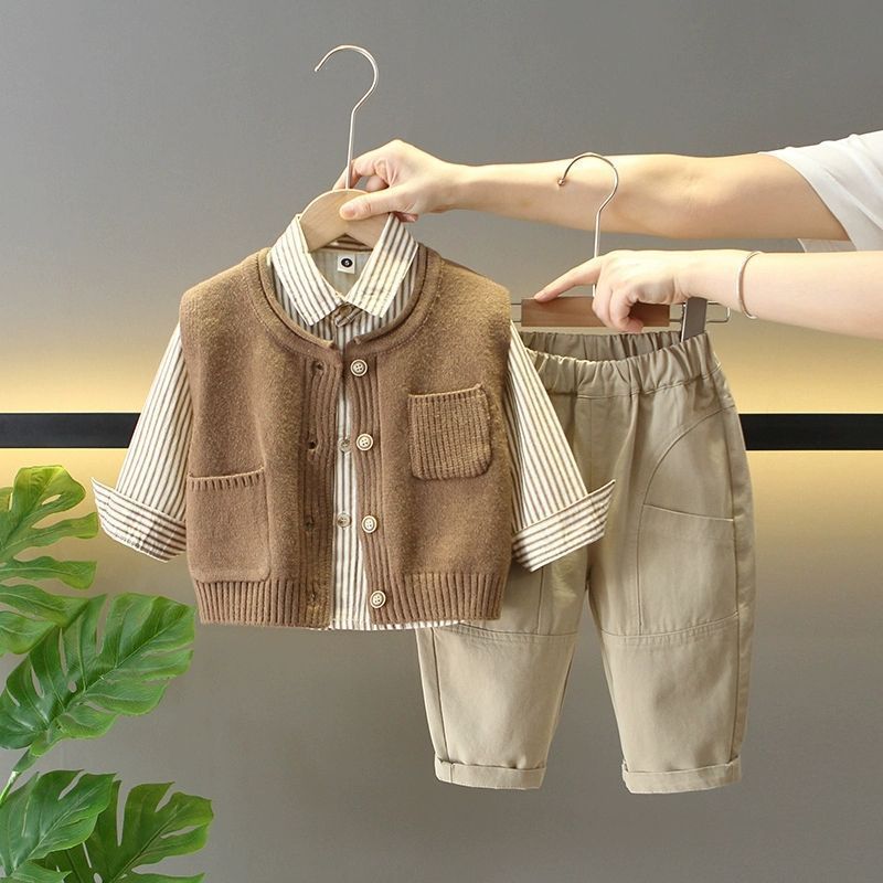 Boys' suit autumn 2024 new children's autumn sweater vest three-piece set baby cool and fashionable children's clothing trendy