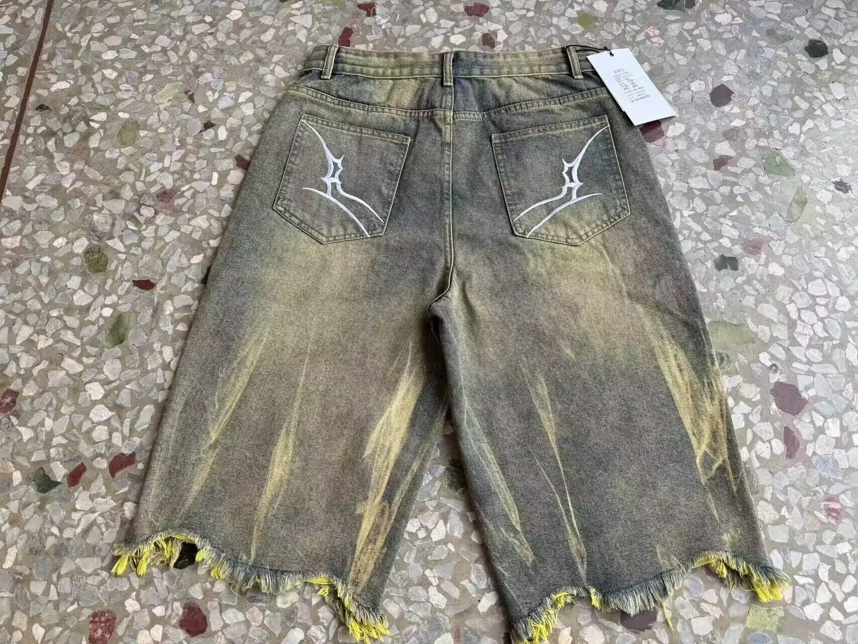 Men's And Women's Trendy Brand Dyed Yellow Mud Washed Distressed Denim Shorts Loose Five Point Style_mkmklike.com
