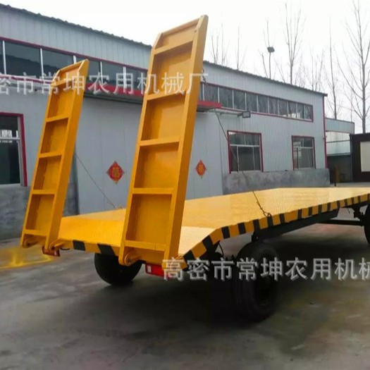 厂家供应    5吨爬梯拖车    挖掘机拖车