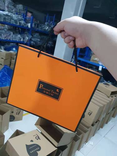 Gift box and gift bag (disposable items exchange)