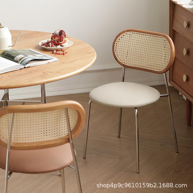 Silla de comedor de caña nórdica diseñador de hogar minimalista de lujo ligero golpe antiguo silla de comedor de madera roja en línea