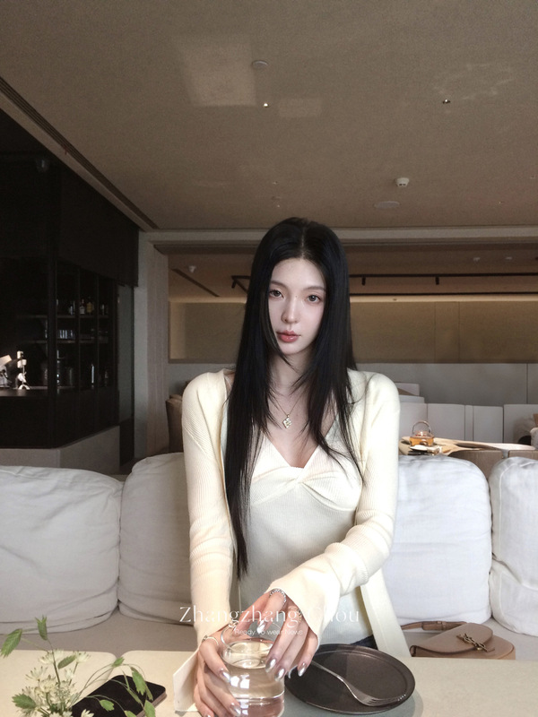 周章章"佩里斯特"百搭针织开衫配吊带气质温柔羊毛上衣两件套女秋|undefined