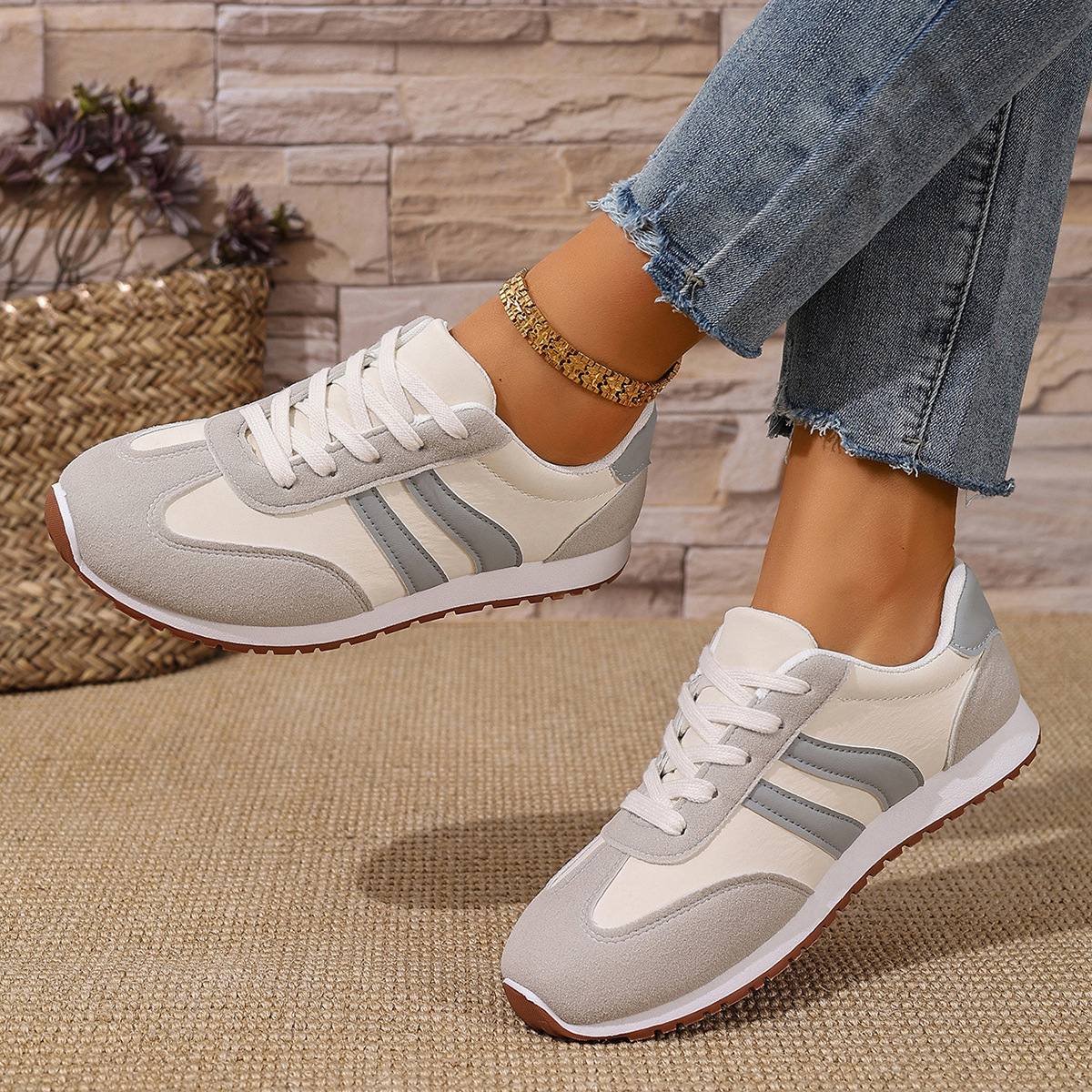 Zapatos transfronterizos de tamaño grande Gump 2026 primavera nuevos zapatos deportivos ligeros para estudiantes zapatos casuales zapatos de comercio exterior zapatos de mujer