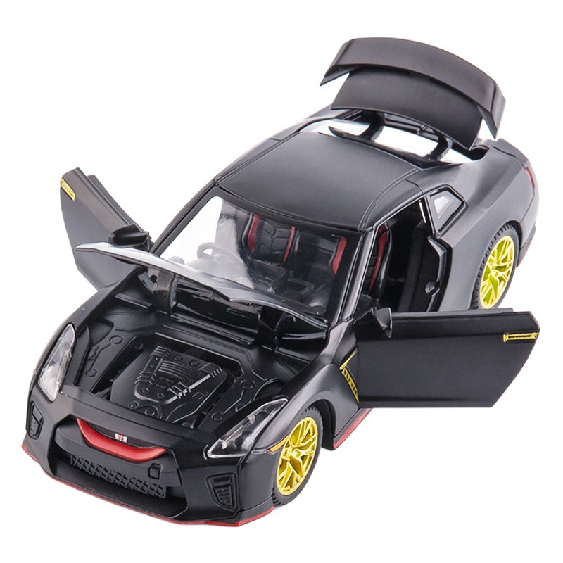 Weili aleación coche modelo Nissan Señor de la guerra GTR tire de la puerta trasera con sonido y luz juguete coche música modelo decoración colección
