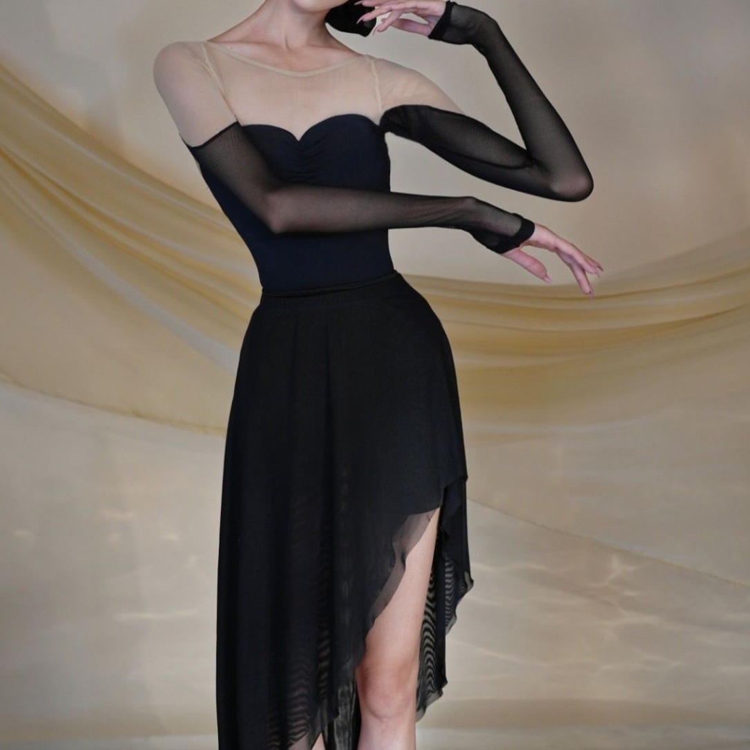 Popular online influencer style, new autumn/winter black leotard, dance leotard, long-sleeved leotard.
