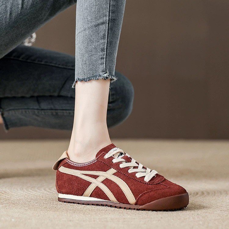 Zapatos de entrenamiento para mujeres retro skate 2026 primavera y otoño nuevo redondo cabeza plana lazos casuales zapatos Gump zapatos