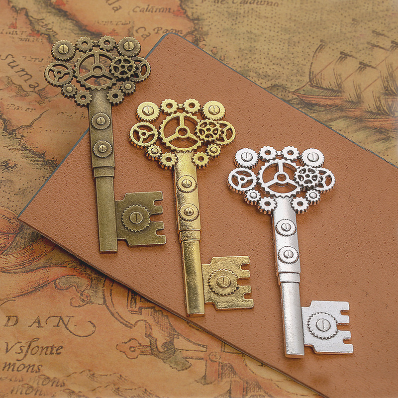 DIY jewelry accessories 71*32mm gear key alloy mechanical gear pendant cross-border hip-hop Jewelry pendant DIY jewelry accessories 71*32mm gear key alloy mechanical gear pendant cross-border hip-hop Jewelry pendant