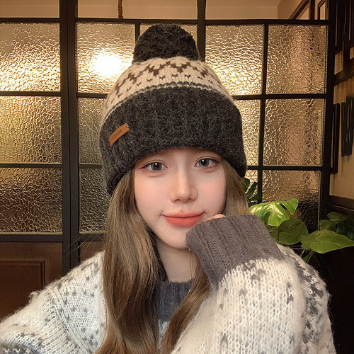 2024 new jacquard wool hat for women in autumn and winter ear protection, warm cold hat, cute hair ball knitted hat, big head circumference