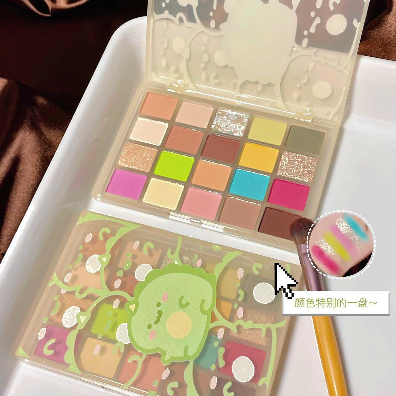 PCXC20 color pequeña sombra de ojos de corazón lindo rubor alto reparación de CD cara mate brillo sombra de ojos de dibujos animados de color tierra