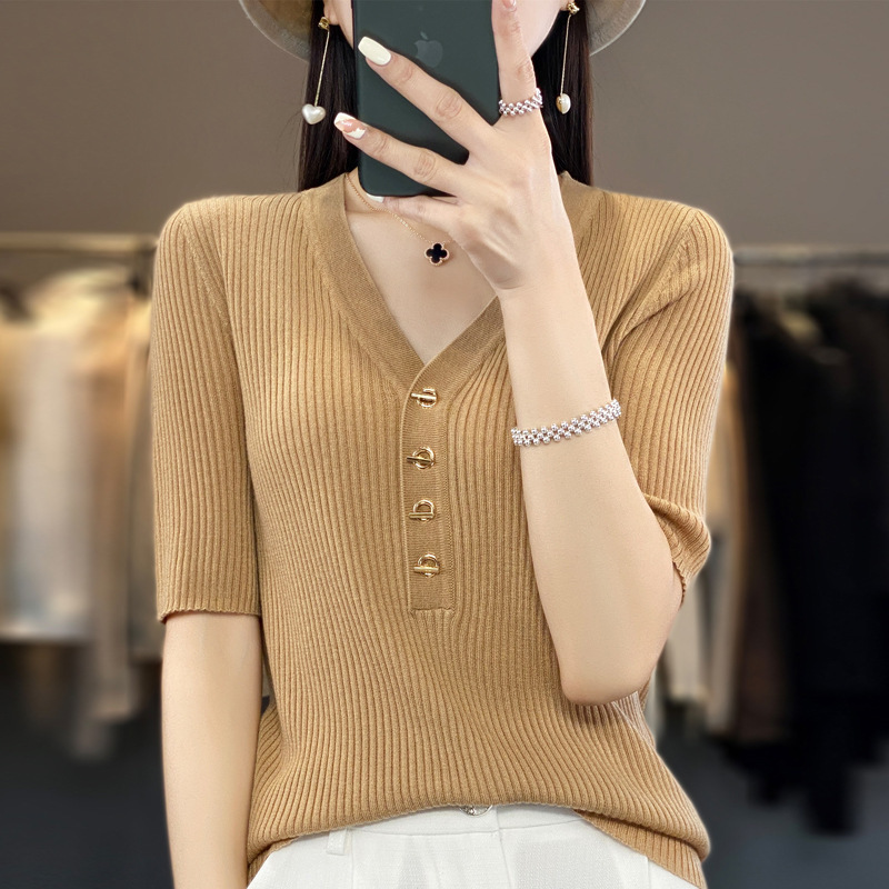 High-grade Worsted Wool Solid Color All-match Sweater V-neck Slimming Metal Buckle Thin Sweater Short-sleeved T-shirt for Summer High-grade Worsted Wool Solid Color All-match Sweater V-neck Slimming Metal Buckle Thin Sweater Short-sleeved T-shirt for Summer
