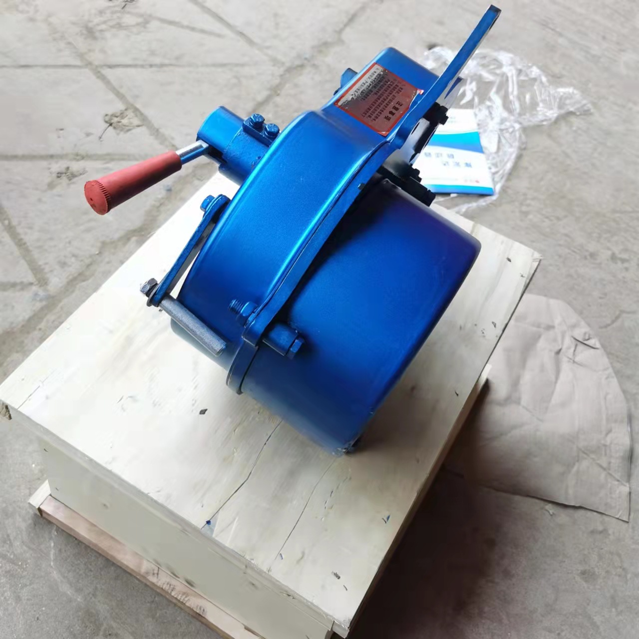 Single cylinder diesel engine shake-free starter switch water-cooled agricultural Tricycle battery walking tractor electric motor