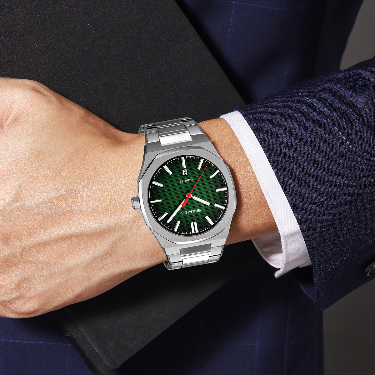 Momento de relojes de correa de acero octagonal esfera verde relojes de negocios para hombres comercio exterior al por mayor fábrica de fuente personalizada