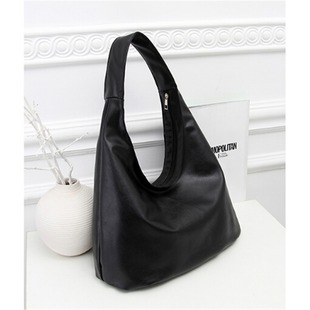 2023 Spring and Summer Fashion Women's Bag Crossbody Bag European and American Fashion Casual All-match Shoulder Hand Dumpling Bag for Women