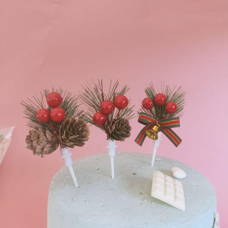 クリスマスケーキ装飾シミュレーション松針クリスマスツリー赤いクリスマス果松果ストラップDIYギフトボックス部品|undefined