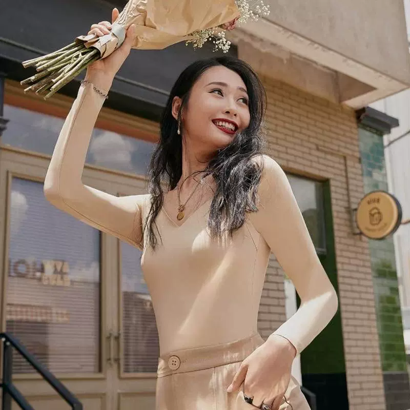 免穿文胸黑科技保暖内衣无痕低领轻暖肌底衣带胸垫秋衣修身打底衫