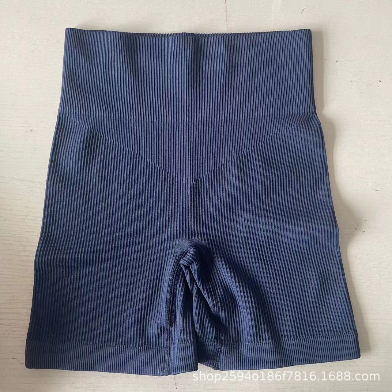 Темно-голубой