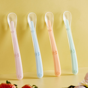 Baby training feeding spoon baby silicone spoon baby baby supplies soft spoon silicone spoon with packaging manufacturers wholesale