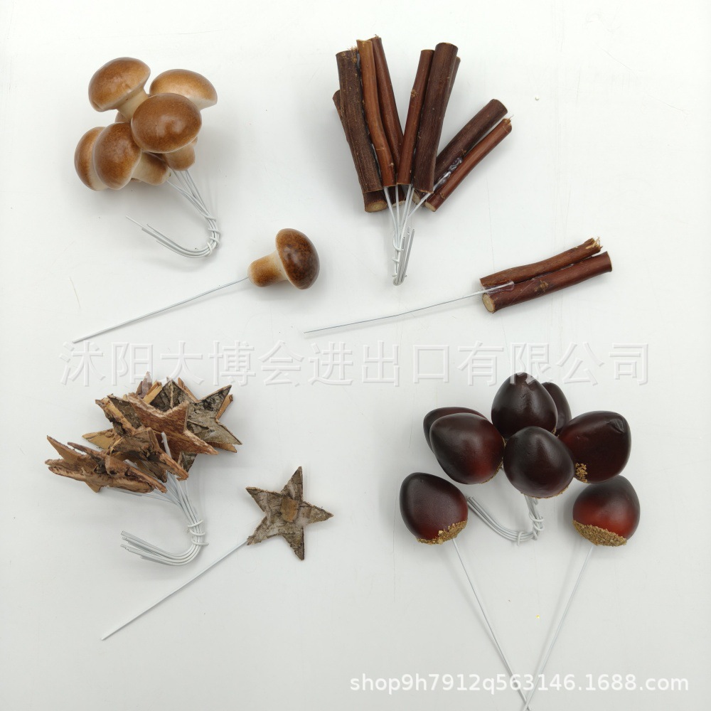 圣诞节仿真蘑菇、木制木片插枝（4种规格）节庆装饰用品