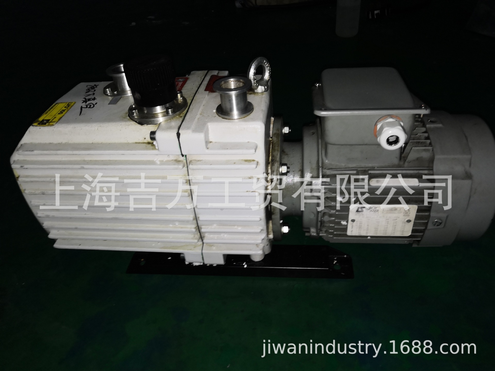 上海吉万莱宝D16C真空泵维修配件现场服务