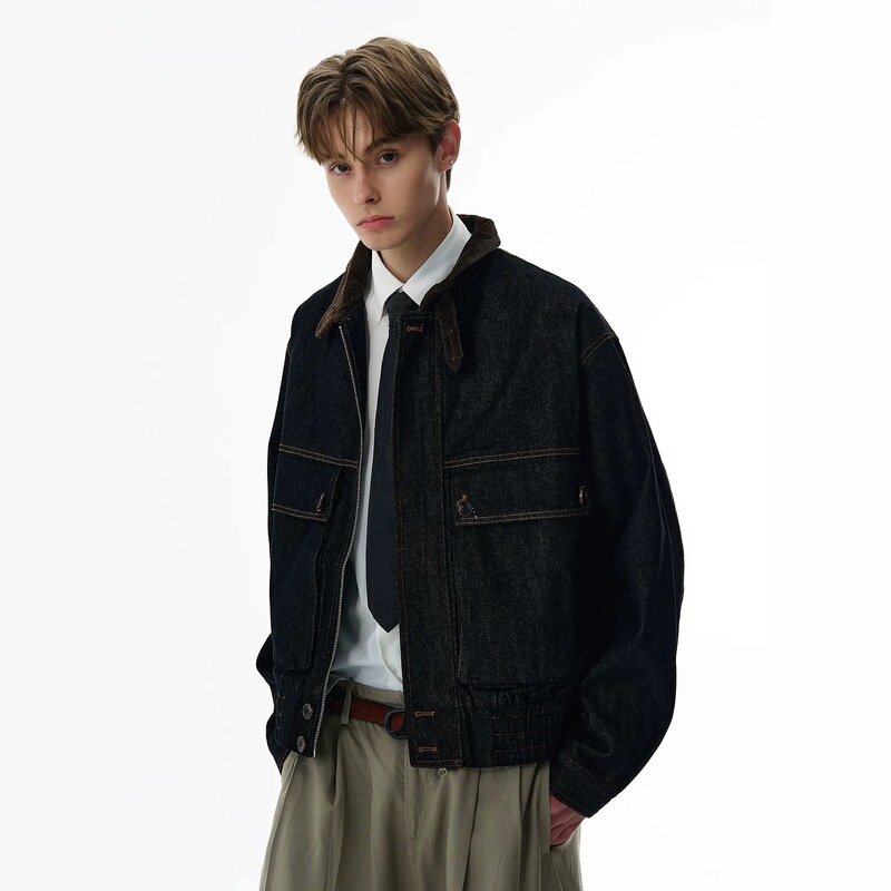 Original color denim jacket with a distinctive silhouette, autumn old money barn style, loose-fitting short jacket, trendy autumn coat for men Original color denim jacket with a distinctive silhouette, autumn old money barn style, loose-fitting short jacket, trendy autumn coat for men