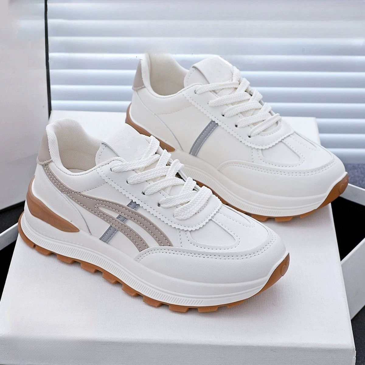 Дышащие летние белые кеды, универсальная обувь, спортивная обувь на платформе для отдыха, в корейском стиле