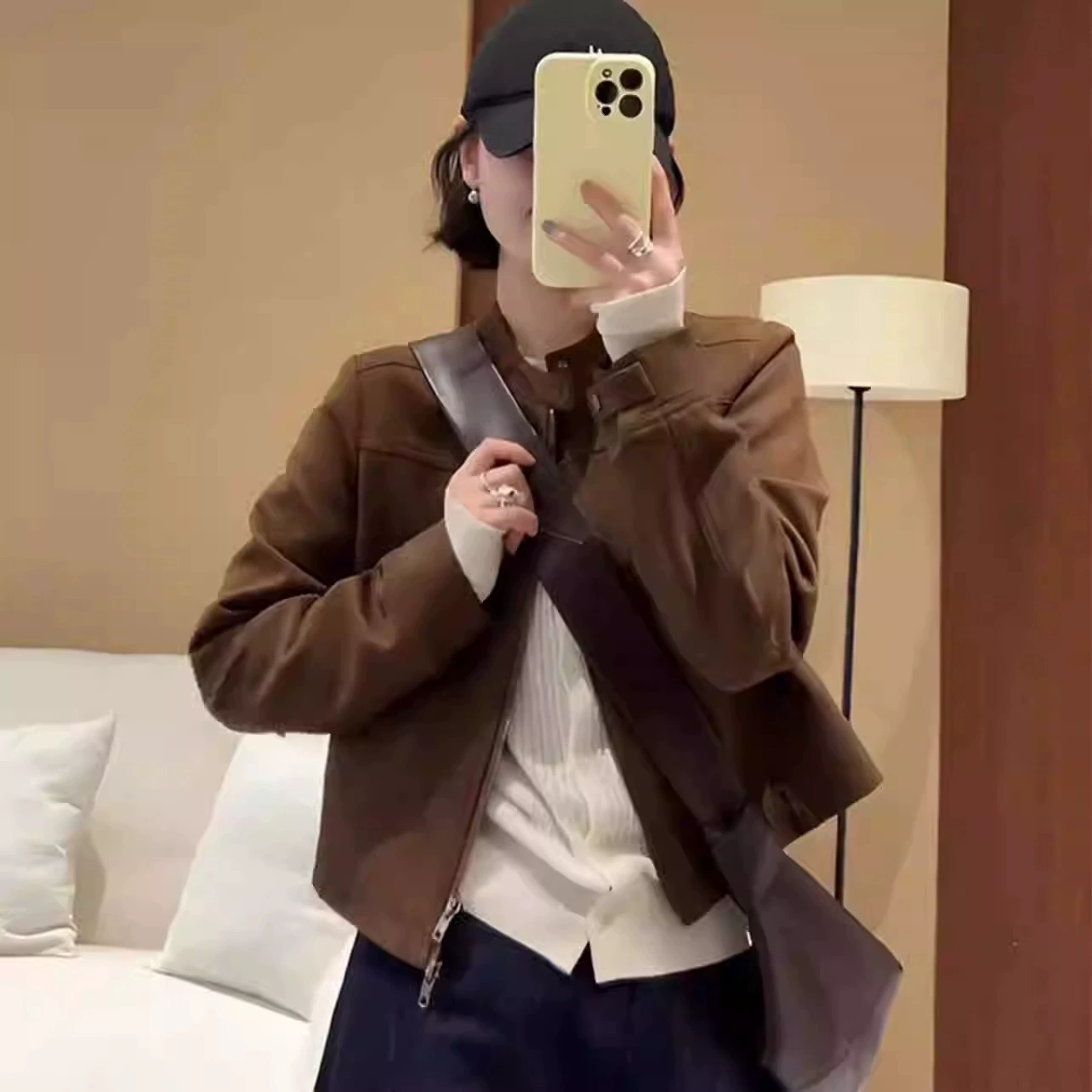 Короткая замшевая куртка женская 2024 весна и осень новая модная дикая маленькая куртка высокого уровня