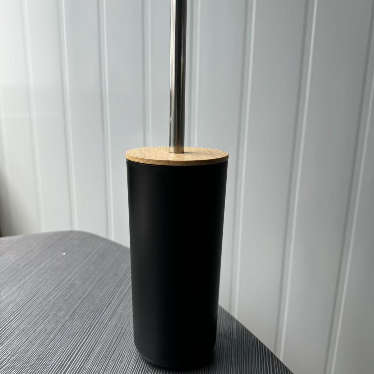 Cepillo de inodoro negro