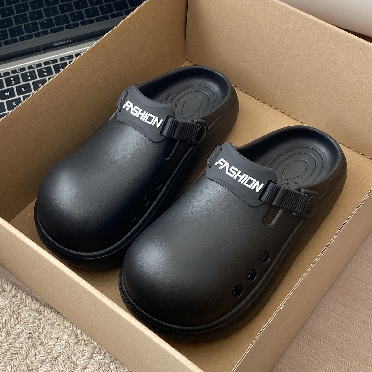 Women's Summer Outdoor Clogs With A Stepping-On-Feces Feel, Non-Slip, Odor-Resistant, Top Quality Thick-Soled, Closed-Toe Beach_voghion.com