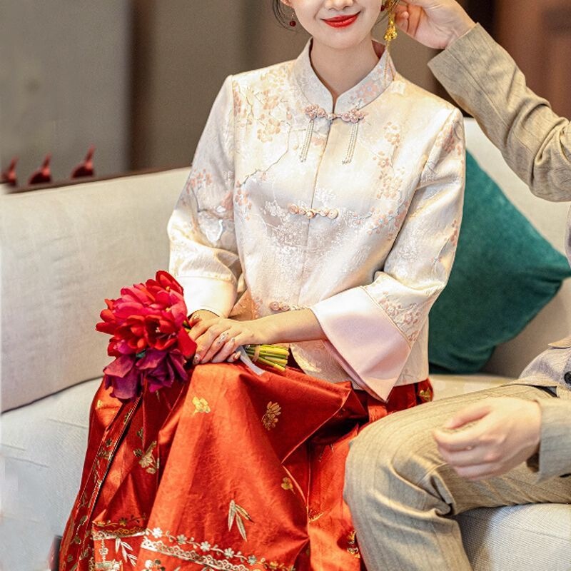 Mantingfang【Dancing in the Sun】New Chinese-Style Top for Women, Mamian Skirt, Wedding Attire, Spring Hanfu Set, Engagement Dress Mantingfang【Dancing in the Sun】New Chinese-Style Top for Women, Mamian Skirt, Wedding Attire, Spring Hanfu Set, Engagement Dress