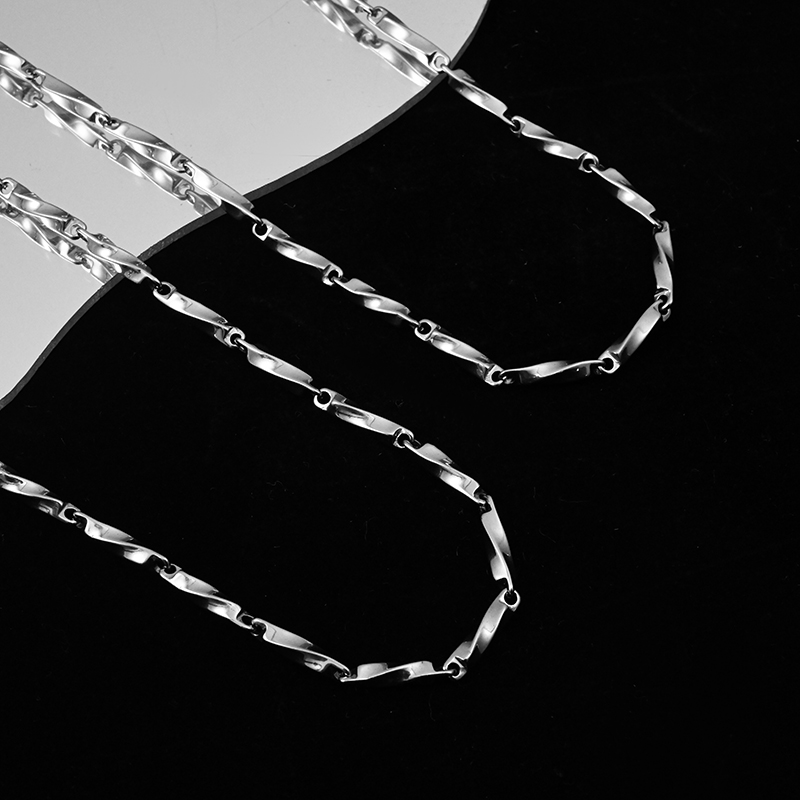 Titanium Steel Möbius Stainless Steel Necklace Jewelry Men's Chain Cross-Border Hot-Selling Melon Seed Chain Twist Rod Chain Sweater Chain