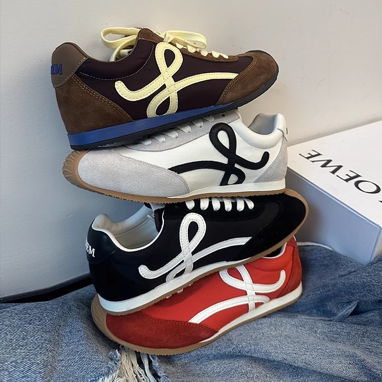 Versión de piel de vaca ~ Su Yinyin 7cm realza los zapatos de entrenamiento alemanes para mujer, zapatos deportivos casuales de suela gruesa retro, zapatos Forrest Gump