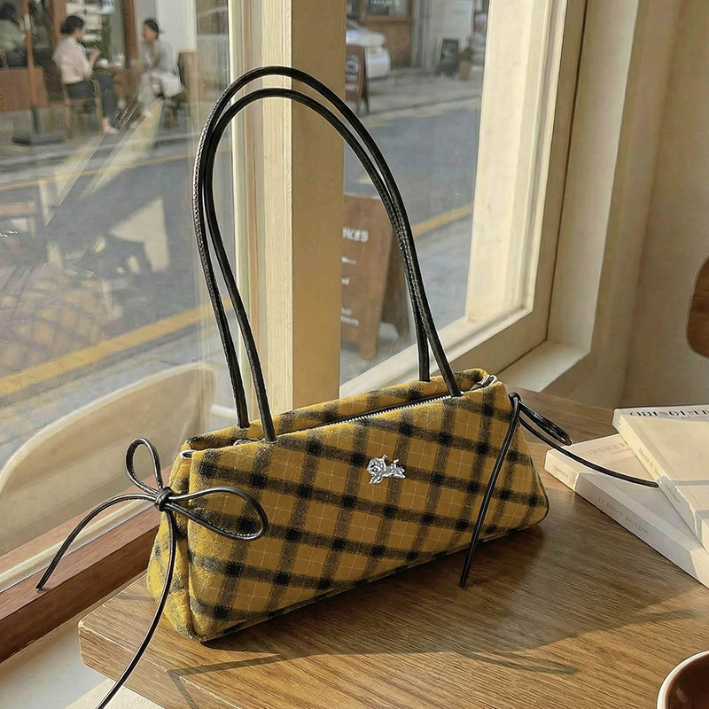 Niche Plaid Women's Shoulder Underarm Bag 2026 New Arrival Handheld Mini Tote Bag Commuter Baguette Fabric Bag
