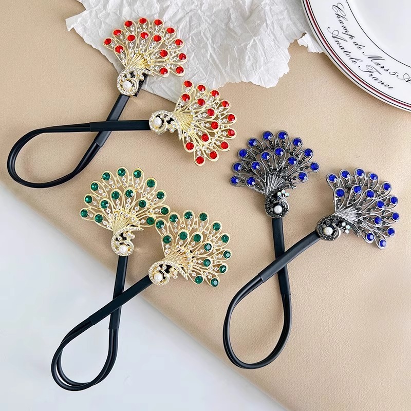High-End Vintage Peacock Hairpin for Women, Bun Maker for the Back of the Head, Lazy Bun Twist Clip Hair Accessory