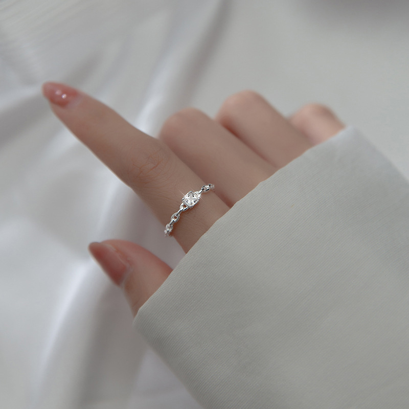 Anillo de diamante cuadrado de cadena / Cobre (color como se muestra en la imagen)