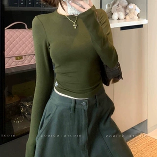 军绿色辣妹紧身正肩长袖T恤打底衫女秋季纯欲巨显身材短款上衣白