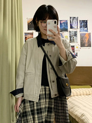 翻领拼接牛仔外套女秋季新款复古显瘦宽松短款小个子夹克上衣