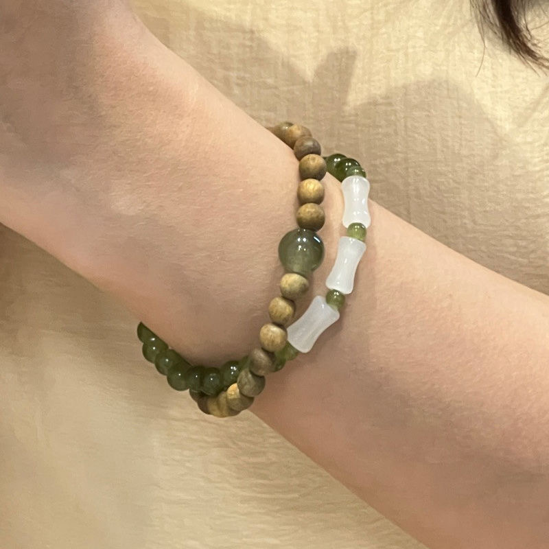 Organic bracelet green sandalwood, universal jewelry, Chinese style, simple and elegant design, high-quality style
