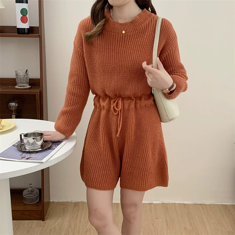 Настоящий выстрел осень-зима Niche Retro с круглым вырезом и шнурком на шнуровке талии Трикотажный комбинезон с широкими штанинами Шорты женские