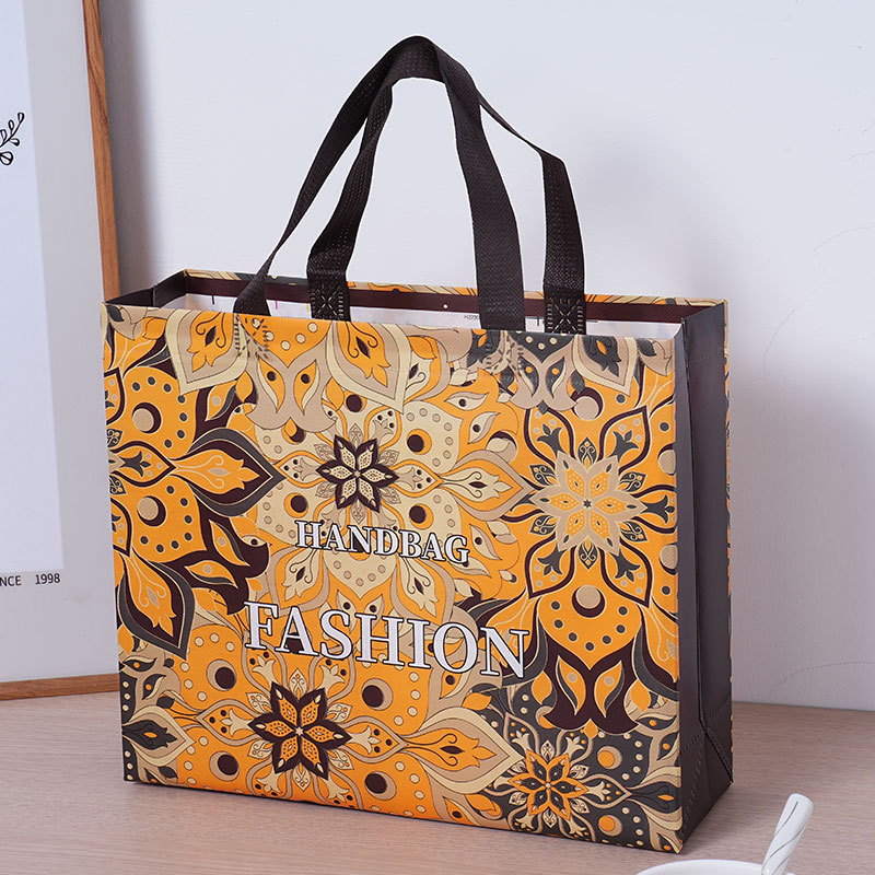 Tienda de ropa no tejida bolsa de mano bolsa de regalo para ropa de embalaje ecológico compras ropa de mujer personalizada al por mayor image 1