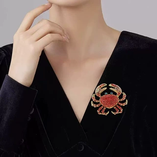 欧美水钻螃蟹胸针女高级感轻奢夸张胸花衣服配饰合金动物别针批发