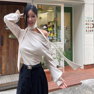 韩国东大门春夏新款衬衫女设计感小众围脖露肩百搭显身材长袖T恤