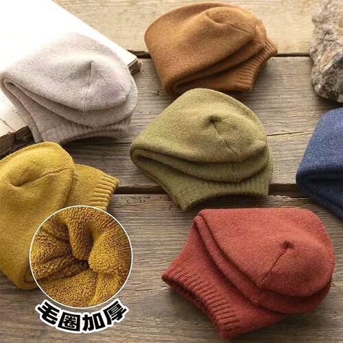 Autumn and winter socks for men and women, short thickened towel socks, pure cotton bottom and velvet boat socks, low-cut short socks, sweat-absorbent and anti-odor sports
