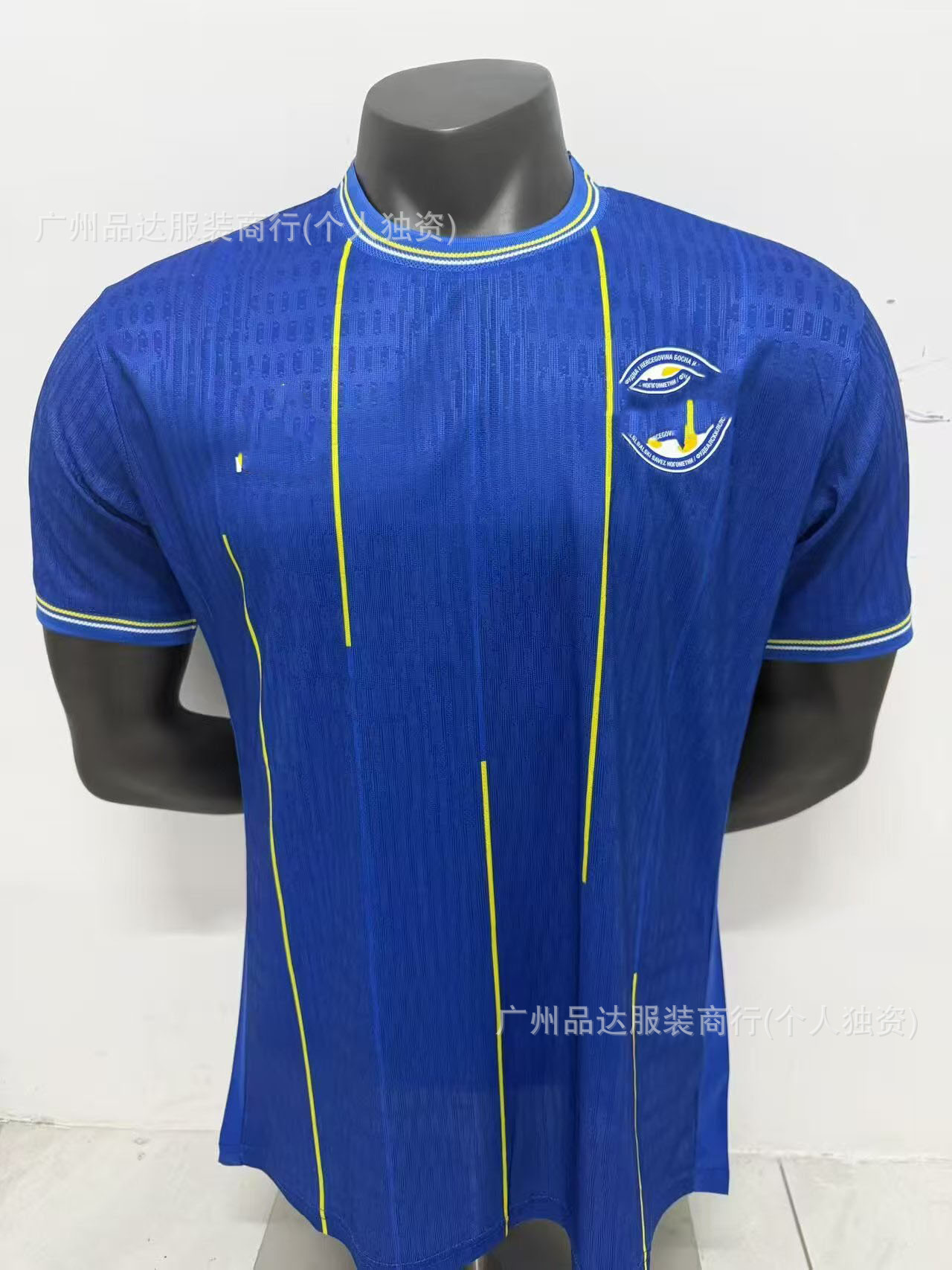 Camiseta de fútbol del Real Madrid, temporada 2526, versión jugador, edición especial de la selección nacional, La Liga, manga corta